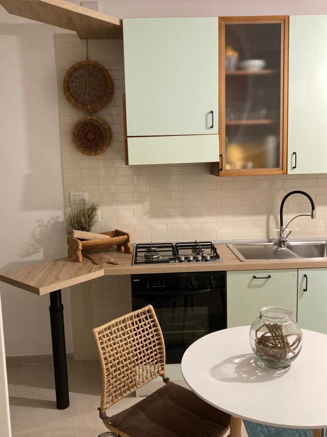 Bilocale Con Giardino Olbia Mare Apartamento Exterior foto